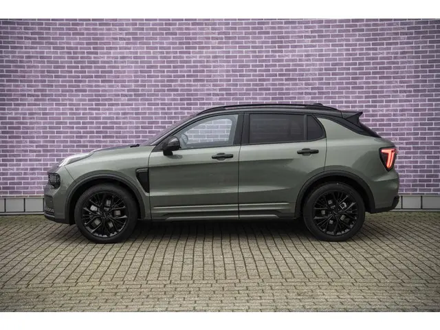 Lynk & Co 01 1.5 More 2025 Hybride Benzine 4