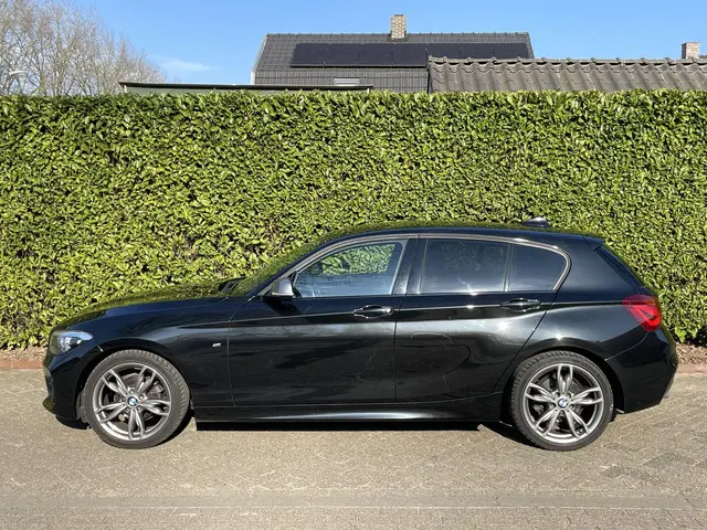 BMW 1 Serie 116i High Executive 2019 Benzine 3