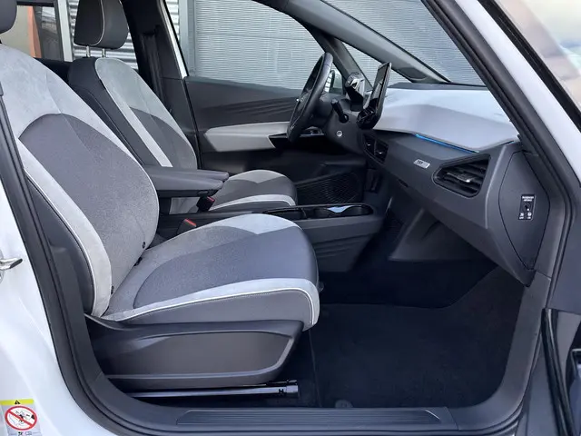 Volkswagen ID.3 First Plus 58 kWh 2020 Elektrisch 32