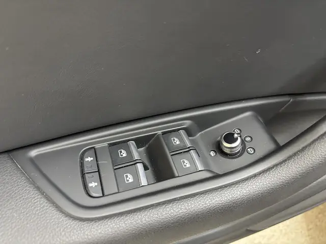 Audi A4 Avant 1.4 TFSI Sport S line edition 2018 Benzine 36