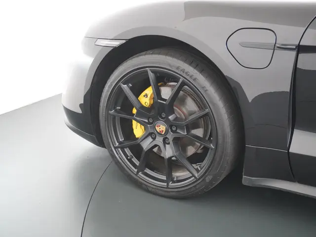 Porsche Taycan Sport Turismo 83 kWh 2022 Elektrisch 13