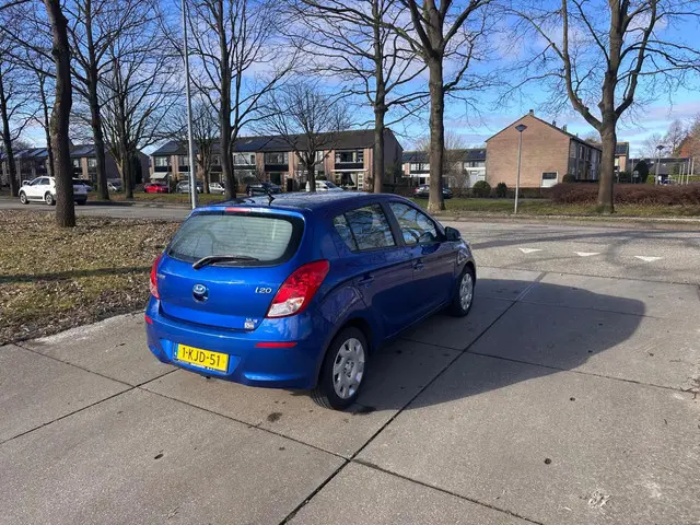 Hyundai i20 1.2i Go! Clima.Clima. 2013 Benzine 4