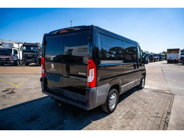 Peugeot Boxer 2.0 HDI 2017 Diesel 4