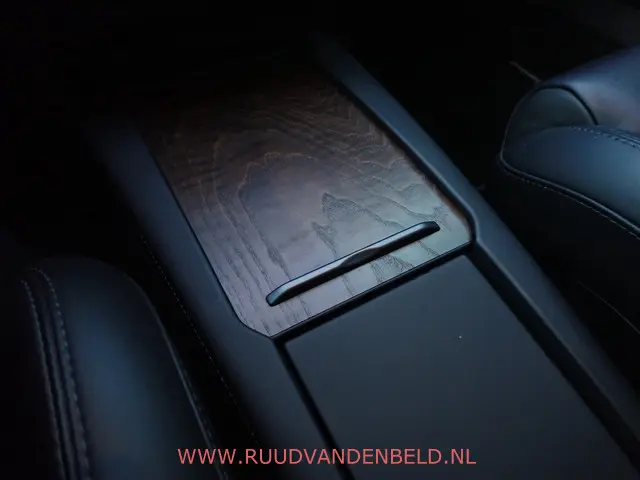 Tesla Model S Long Range 2019 Elektrisch 28