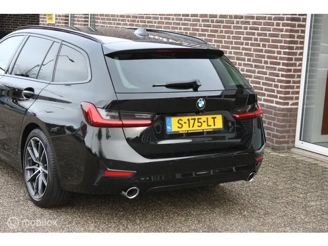 BMW 3 Serie Touring 318i 2.0 Sportstoelen 2021 Benzine 6