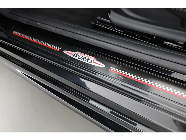 MINI Cooper Cabrio Mini 1.5 - JCW Pakket 2016 Benzine 7