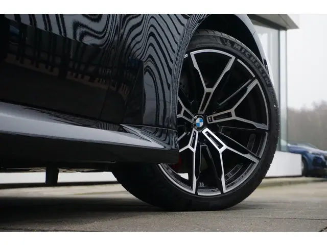 BMW M2 Coupé 2025 Benzine 24