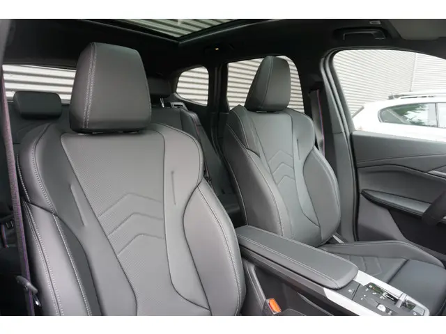 BMW iX1 eDrive20 2025 Elektrisch 7