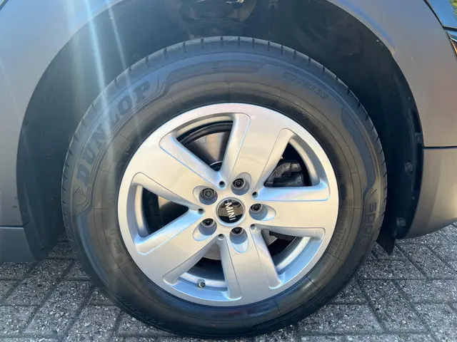 MINI Countryman Mini 1.5 Cooper 2017 Benzine 26