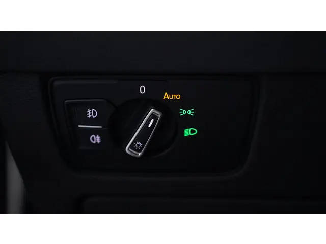 Volkswagen Passat 1.5 TSI R-Line Business + 2020 Benzine 27