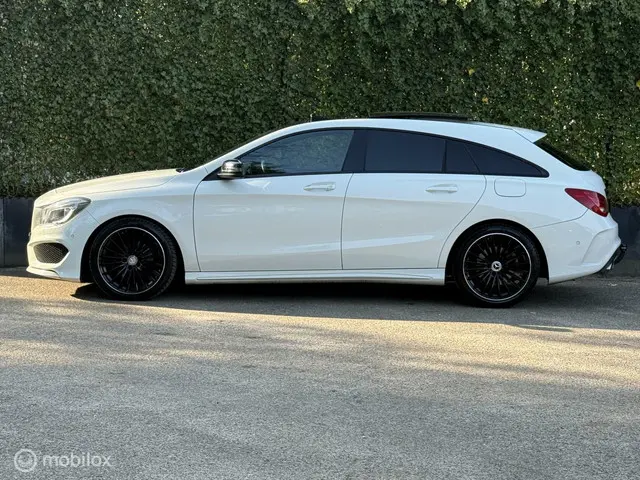 Mercedes-Benz CLA Shooting Brake 180 2015 Benzine 21