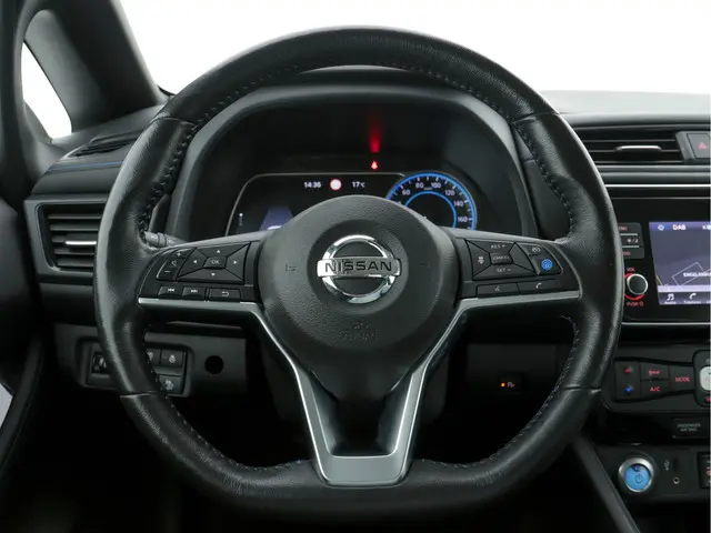 Nissan Leaf 2.ZERO EDITION 40 kWh 2018 Elektrisch 17
