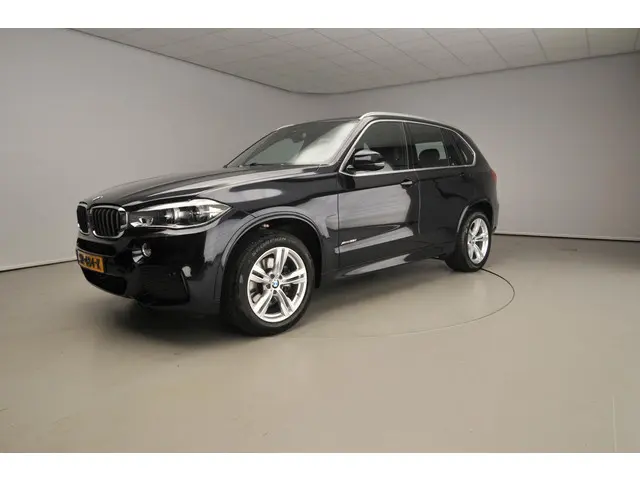 BMW X5 xDrive35i 2018 Benzine 47