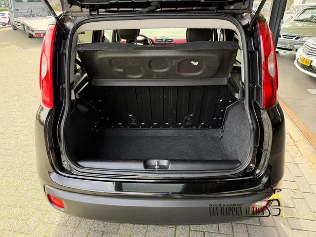 Fiat Panda 0.9 TwinAir Lounge 2015 Benzine 9