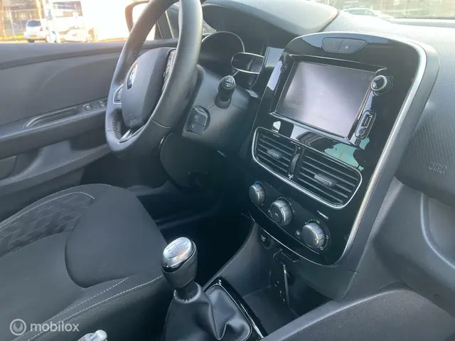 Renault Clio 0.9 TCe Limited 2018 Benzine 7
