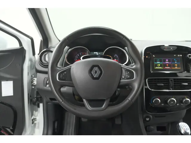 Renault Clio Estate TCe 90 Limited 2019 Benzine 28