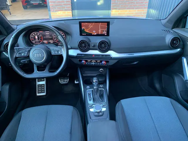 Audi Q2 1.4 TFSI CoD, PANO, NAP, S-LINE 2017 Benzine 11