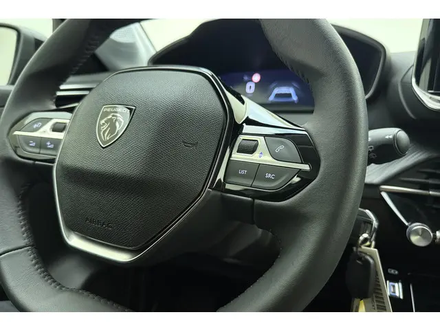 Peugeot 208 1.2 PureTech 100 Allure 2024 Benzine 19