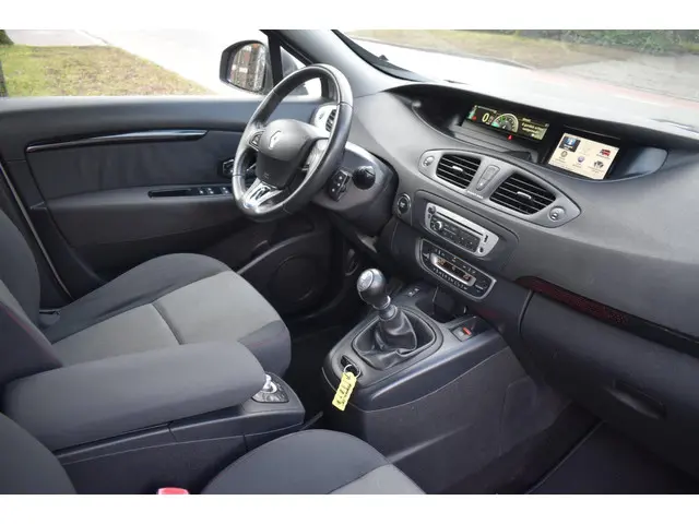 Renault Scénic 1.2 TCe Expression Trekhaak 2013 Benzine 19