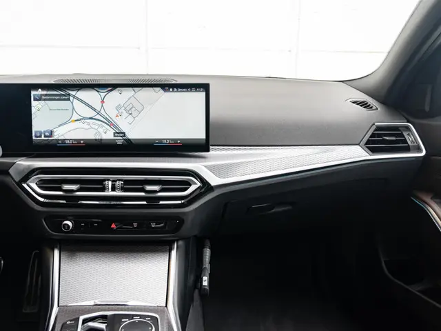 BMW 3 Serie Touring 320e 2024 Hybride Benzine 9