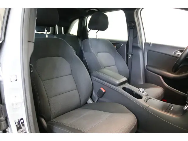 Mercedes-Benz B-Klasse 180 NAP/Origineel NL 2014 Benzine 6
