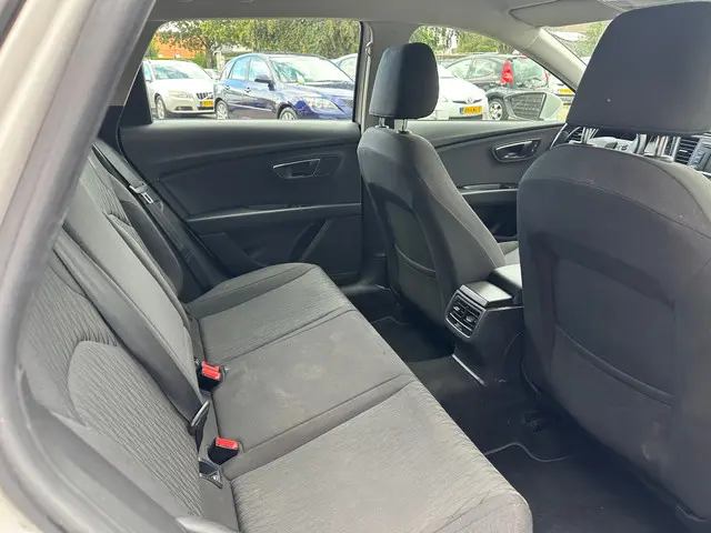SEAT Leon ST 1.2 TSI Style 2015 Benzine 11