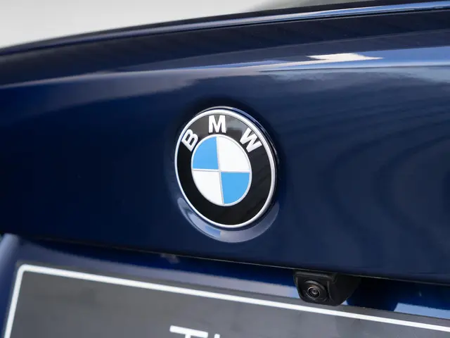 BMW 3 Serie Sedan 330i 2025 Benzine 20