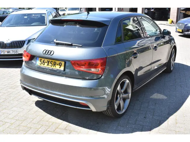 Audi A1 Sportback 1.2 TFSI Pro Line S 2012 Benzine 30