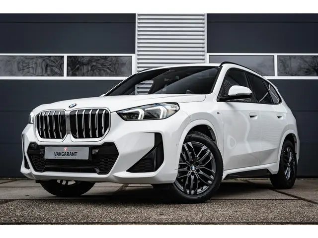 BMW X1 sDrive20i M Sport 2023 Hybride Benzine