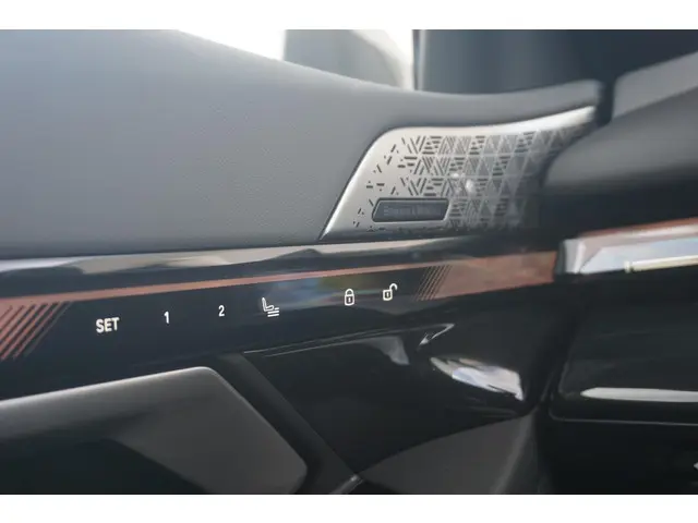 BMW 5 Serie Touring 550e xDrive 2026 Hybride Benzine 20