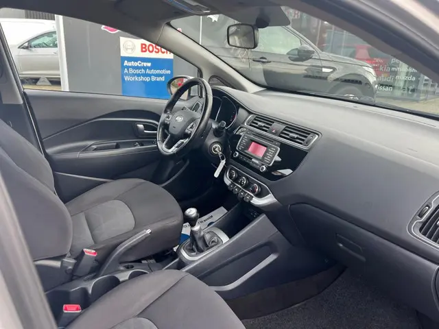 Kia Rio 1.2 CVVT ComfortL. 2015 Benzine 8