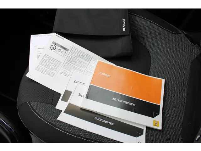 Renault Captur TCe 90 Dynamique 2015 Benzine 31