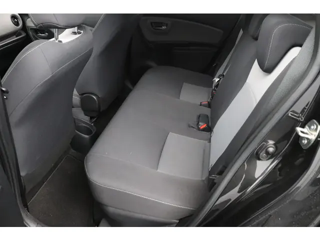 Toyota Yaris 1.5 Hybrid Dynamic 2020 Hybride Benzine 21