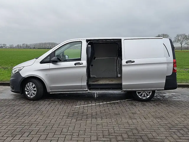 Mercedes-Benz Vito 116 2021 Diesel 18