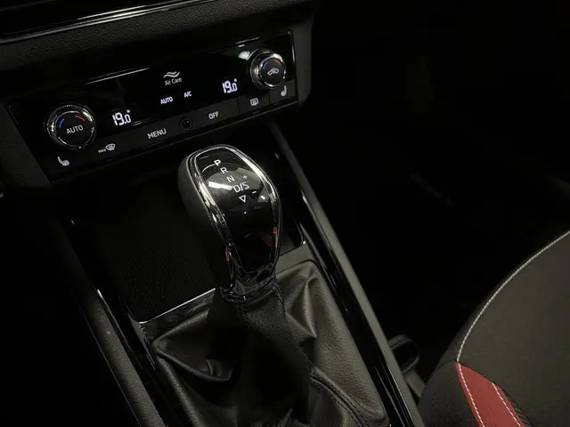 Škoda Kamiq 1.5 TSI ACT Monte Carlo Sport 2023 Benzine 27