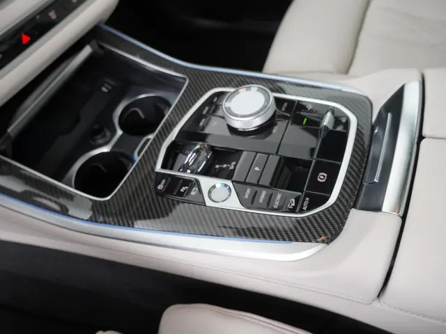 BMW X5 xDrive50e 2025 Hybride Benzine 15