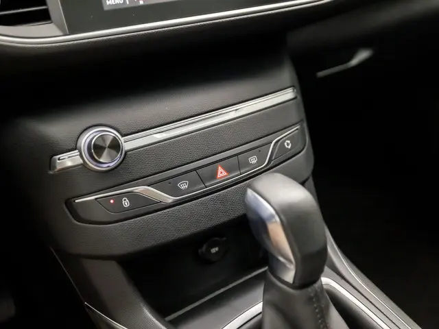 Peugeot 308 1.2 PureTech Sport 2018 Benzine 10