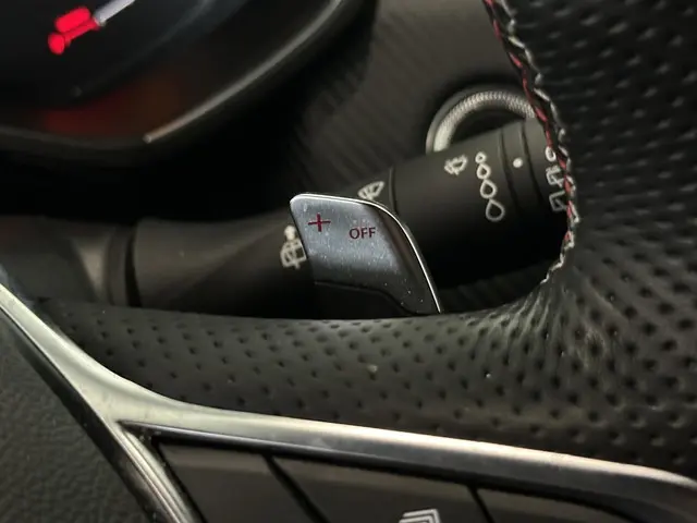 Renault Clio 1.3 TCe 130 EDC R.S. Line 2021 Benzine 39