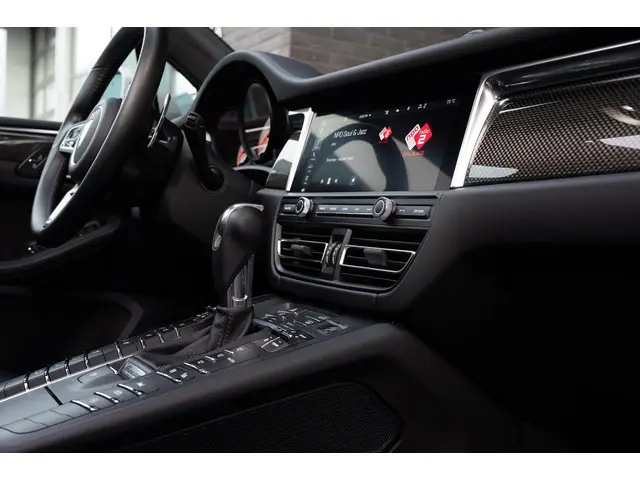 Porsche Macan Turbo 2020 Benzine 14