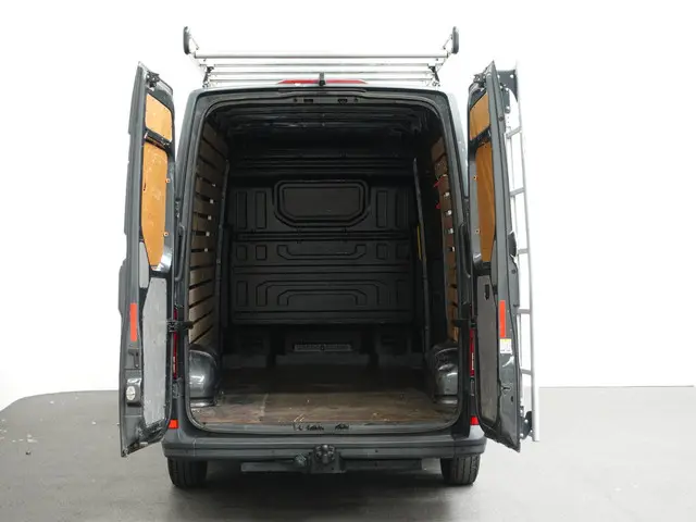 Volkswagen Crafter 30 2.0 TDI L3H3 Highline 2022 Diesel 14