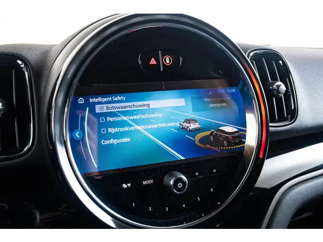 MINI Countryman Cooper SE ALL4 2022 Hybride Benzine 59