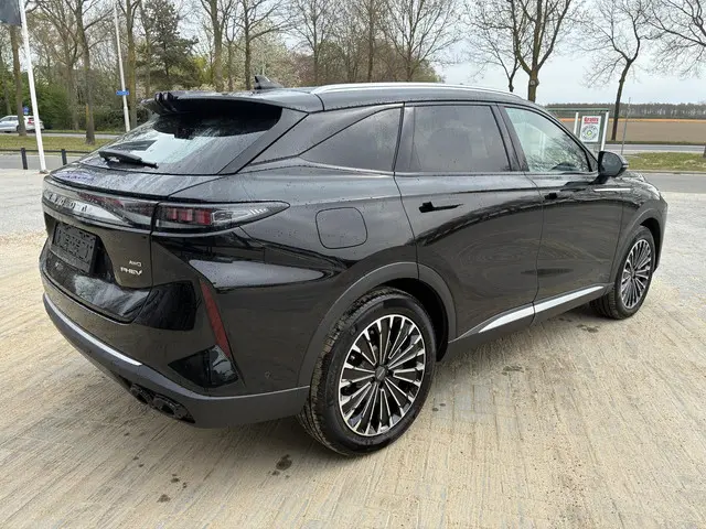 Omoda 9 SHS 1.5T-GDi SHS-P Premium 2026 Hybride Benzine 4