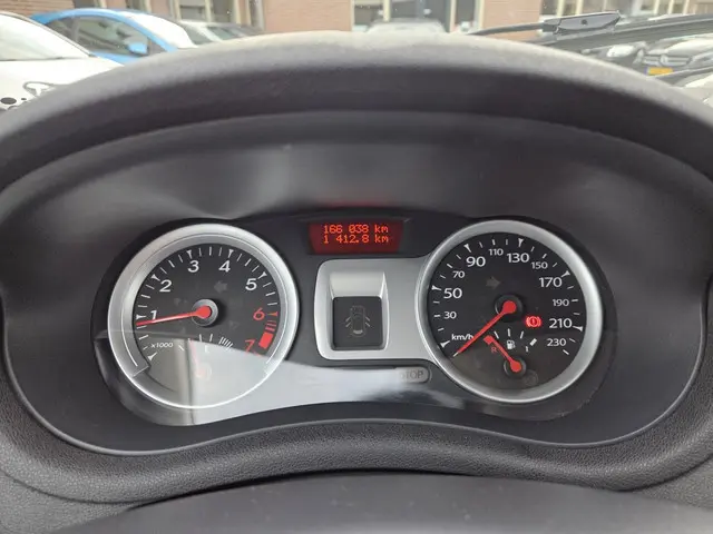 Renault Clio Estate 1.2 TCE Collection 2012 Benzine 17