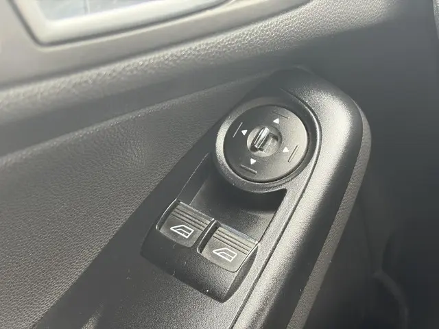 Ford Fiesta 1.0 Champion 2013 Benzine 19