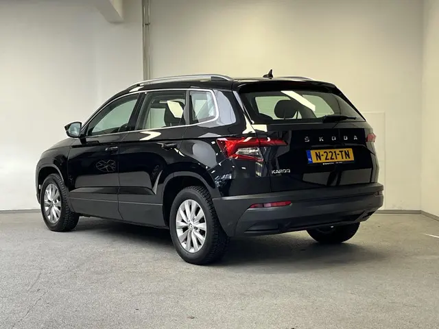 Škoda Karoq 1.0 TSI Business Edition 2021 Benzine 8