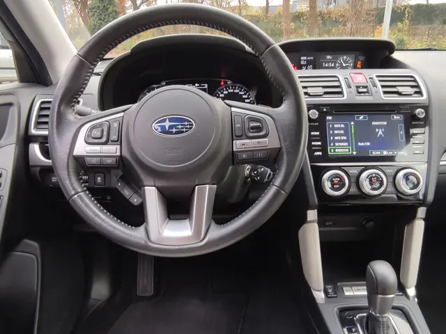 Subaru Forester 2.0 Luxury 2018 Benzine 12