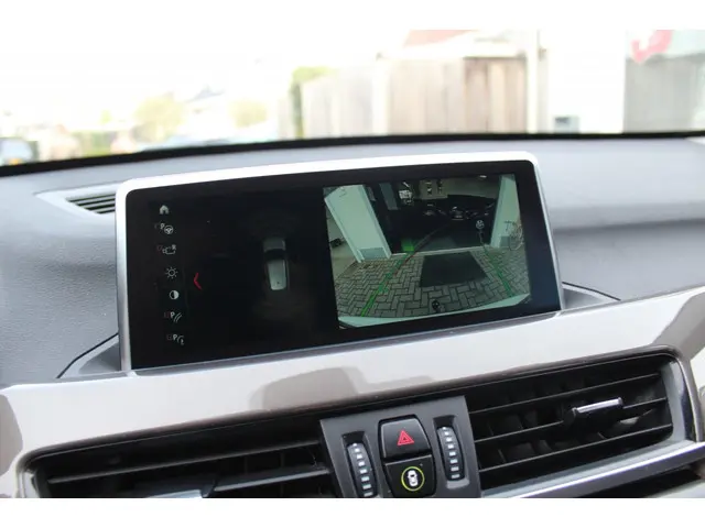 BMW X1 sDrive20i 260pk High Executive Pano 2017 Benzine 19