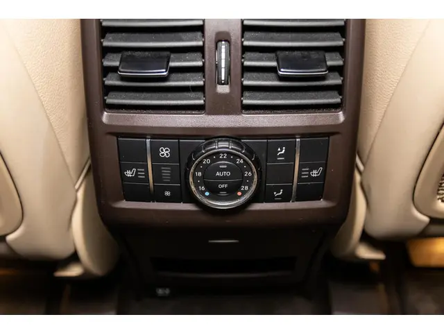 Mercedes-Benz GLE 500 e 4MATIC 2016 Hybride Benzine 32