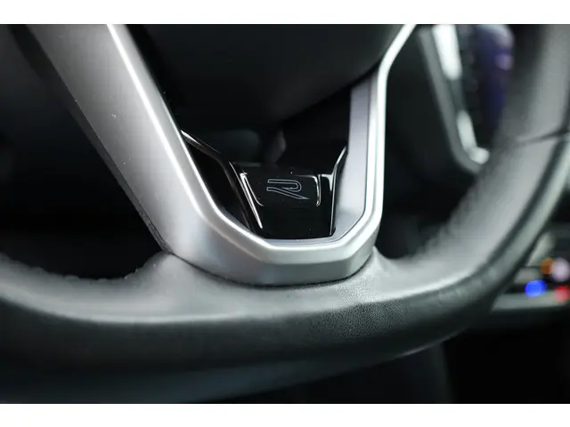 Volkswagen Tiguan 1.5 TSI R-Line DSG 2021 Benzine 14