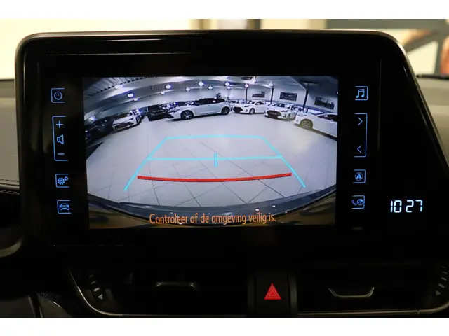 Toyota C-HR 1.8 Hybrid Dynamic, 2017 Hybride Benzine 12